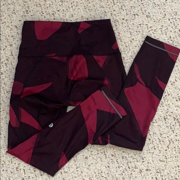 Lululemon leggings- perfect conditions - Picture 2 of 2